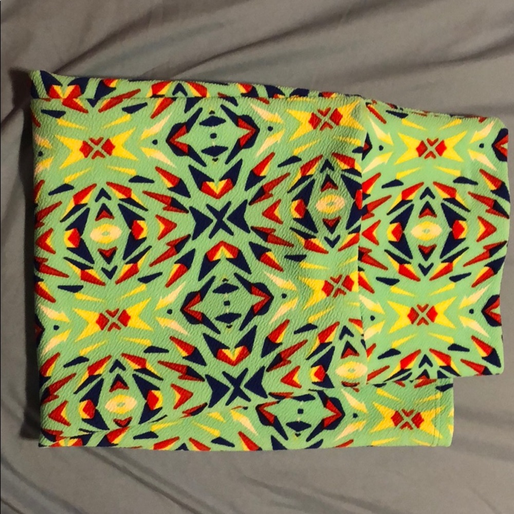 Small LulaRoe Cassie
